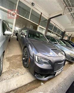 کرایسلەر 300